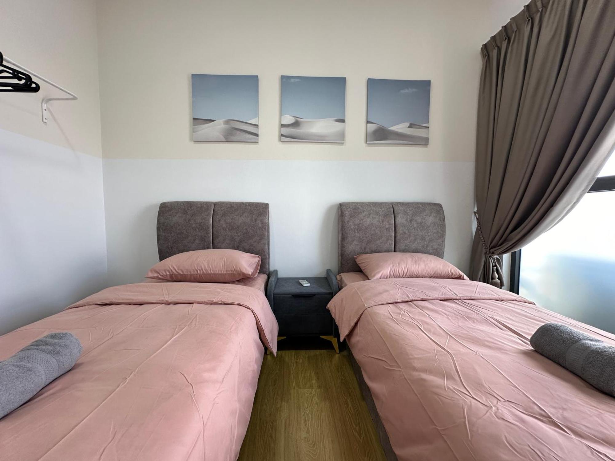 Harmony 3 Bedroom Sunset Danga Bay By Hauz Cinta Apartment